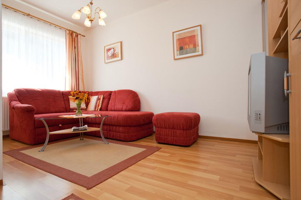Familiengaestehaus Ingrid Sankt Martin am Tennengebirge Room photo